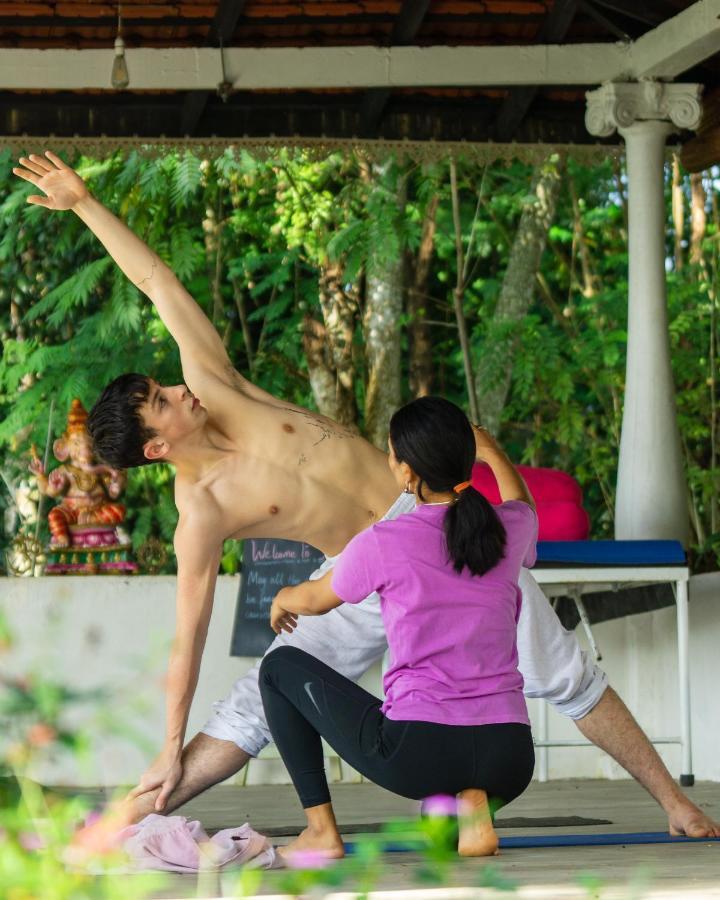 Welikande Yoga Retreats Hotel Дигана Екстериор снимка